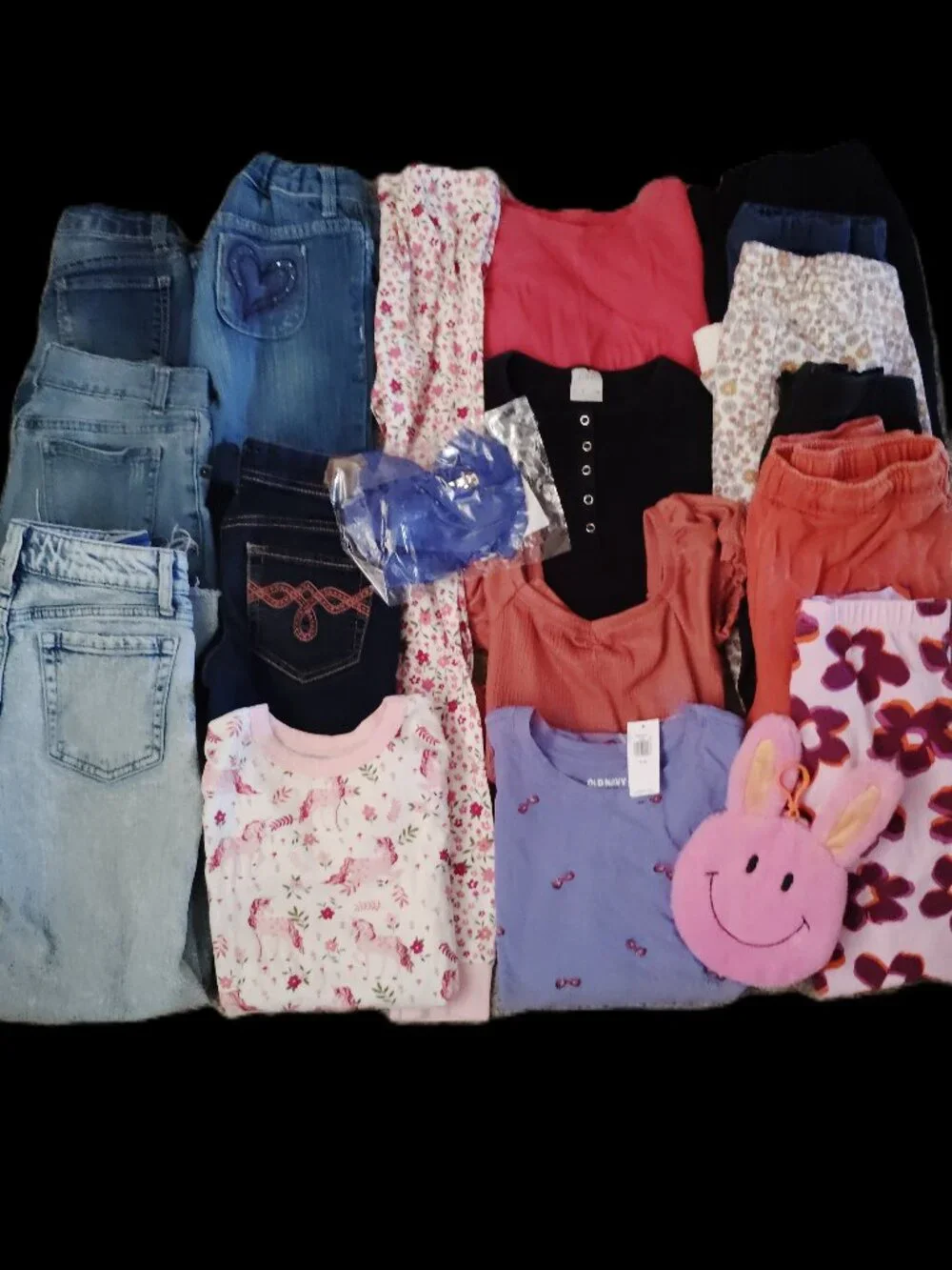 HUGE LOT OF CLOTHES TOPS JEANS OUTFITS OLD NAVY EPIC THREADS~GIRLS SIZE M 7-8